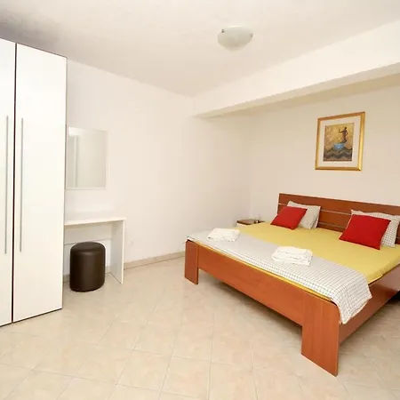 Moonlight - One Bedroom With Large Terrace Classic Daire