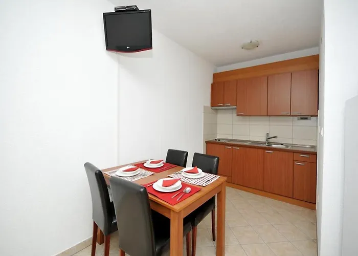 Moonlight - One Bedroom With Large Terrace Classic Daire Trogir