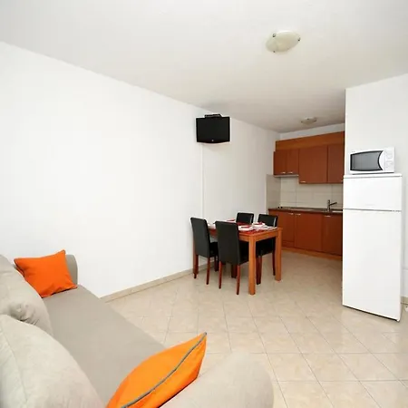 Moonlight - One Bedroom With Large Terrace Classic Trogir