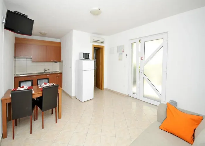 Moonlight - One Bedroom With Large Terrace Classic *